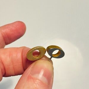 Verameat Brass Stud Earrings